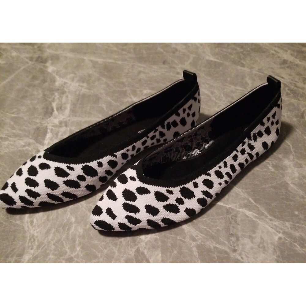 NWOT black and white flats size 10